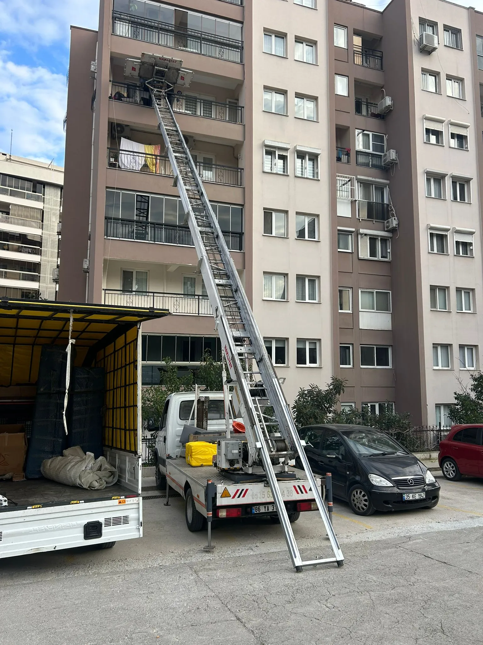 Bornova ilçesi resmi mahalle haritası Bornova Belediyesi KEOS verileriyle 2026