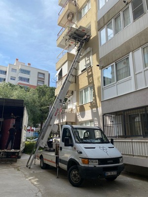 Depo yükleme asansörü